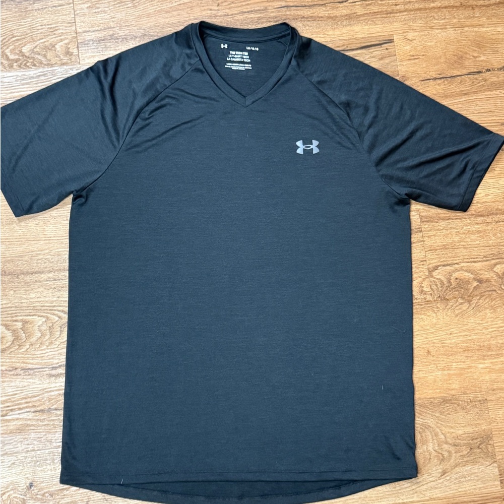 Under Armour Black Short Sleeve Tee Performance